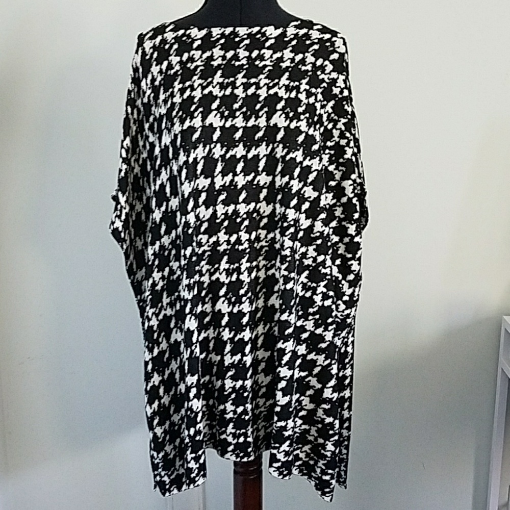 Ann Taylor Houndstooth Poncho